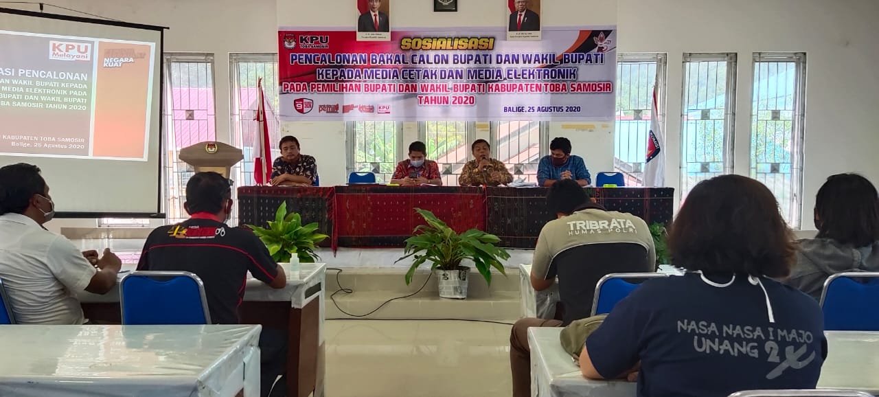 KPUD Toba Samosir Sosialisasikan Tahapan Pilkada Kepada Wartawan Media Cetak dan Online