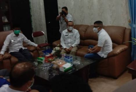 Hari Pertama Tugas, Pjs Bupati Madina Dahler Temui Ketua DPRD Madina