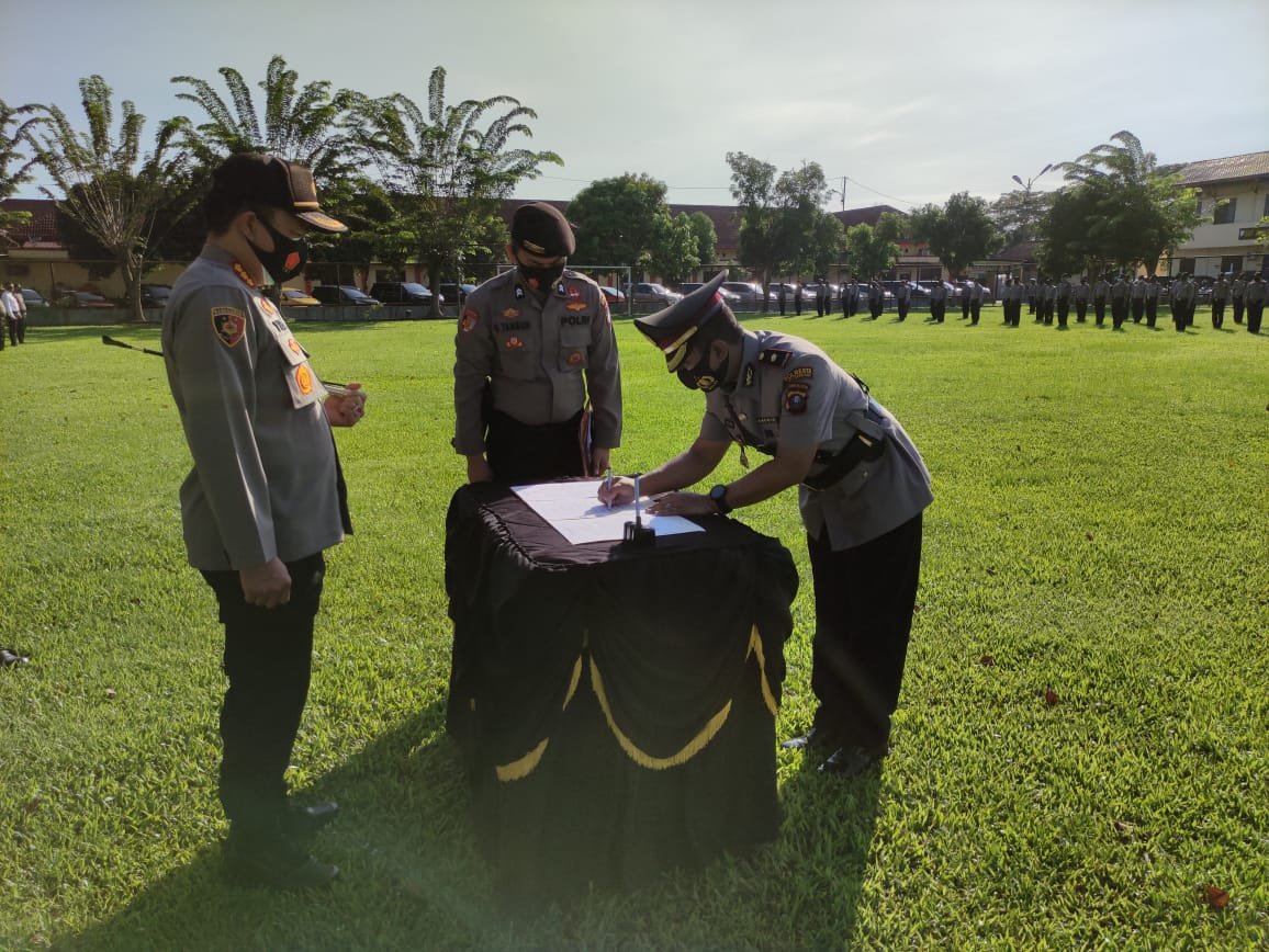 Kapolresta Deli Serdang Pimpin Serah Terima Jabatan Kasat Lantasnya