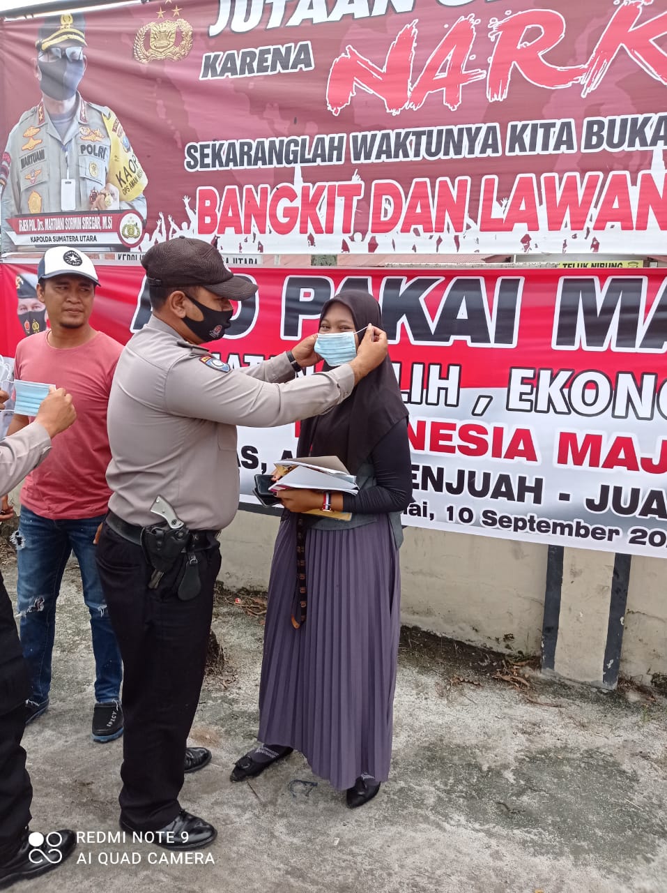 Polsek Teluk Nibung Peduli Kesehatan, 150 Masker Gratis Dibagikan kepada Warga