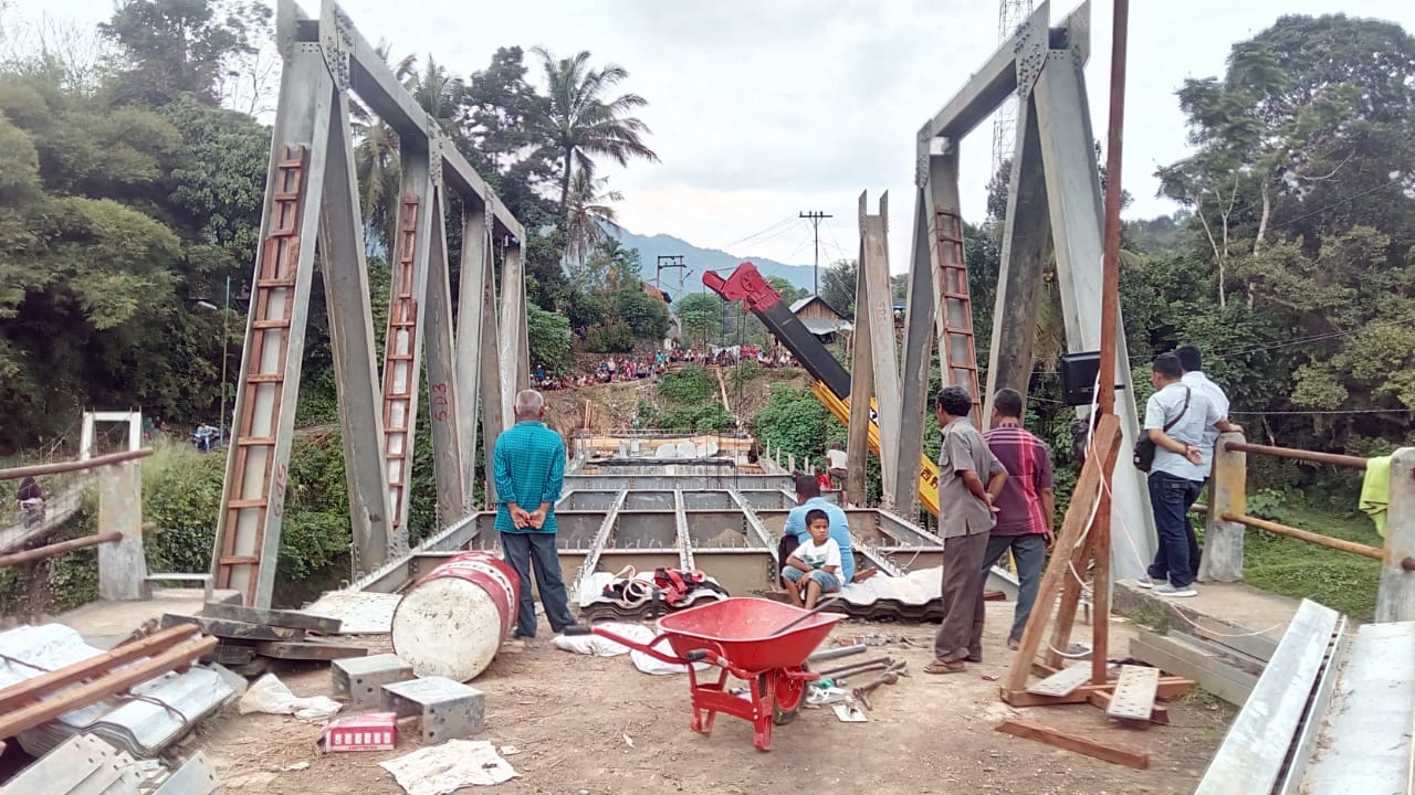 Progres Pembangunan Jembatan Tambangan Capai 42 Persen