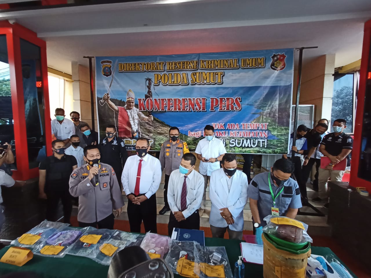 Poldasu dan Polresta Deli Serdang Gelar Konfrensi Pers Penyebab Kematian Tersangka Bandar Shabu AS Alias Cokna