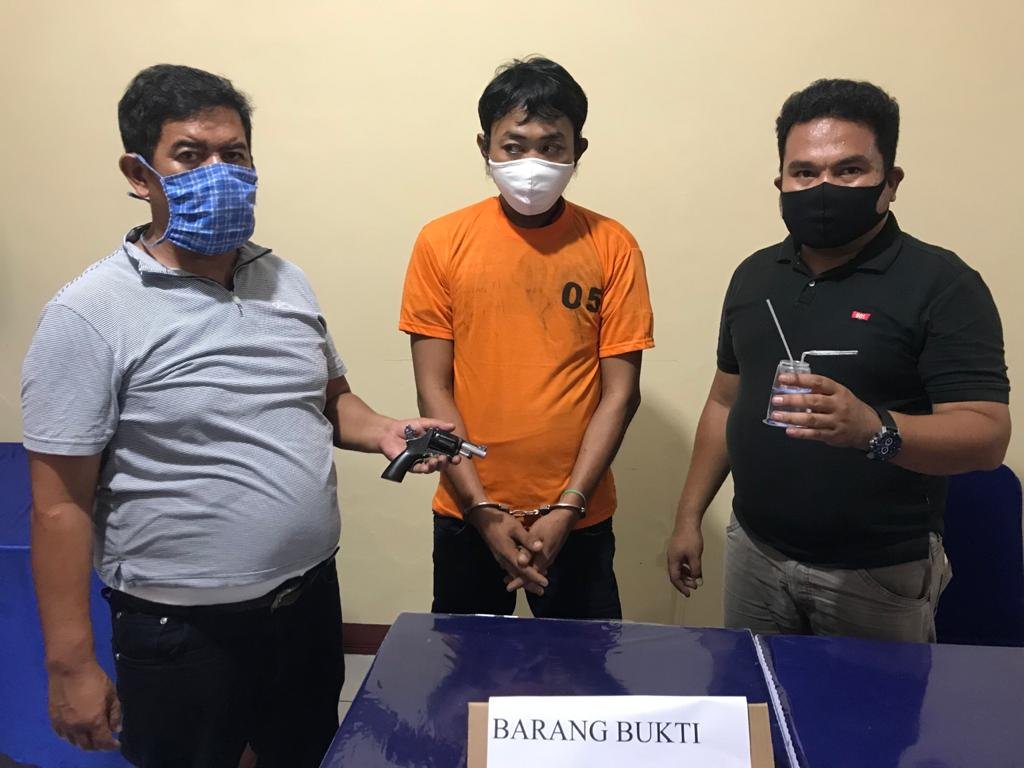 Polsek Medan Barat Ringkus Pemilik Shabu Berikut Satu Pucuk Senpi Rakitan