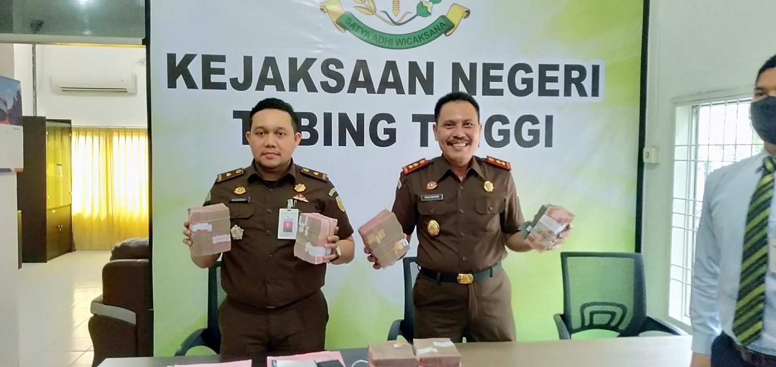 Dugaan Kasus Pengadaan Buku Fiktif, Tersangka PS Bayar CicilÂ  Kerugian Negara