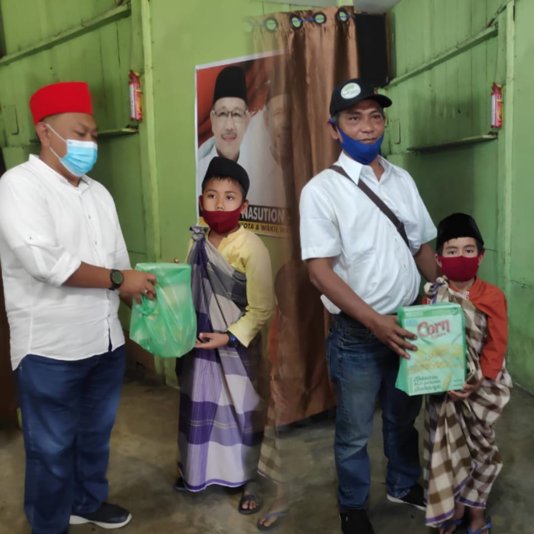 BPD IPI Sumut Bagikan Paket di Acara Sunatan Masal Salinker