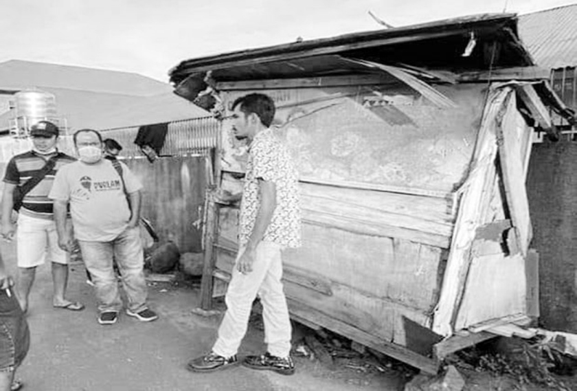 Gerobak Tua Pak Abdul Hasan Diperbaiki Yayasan Burangir