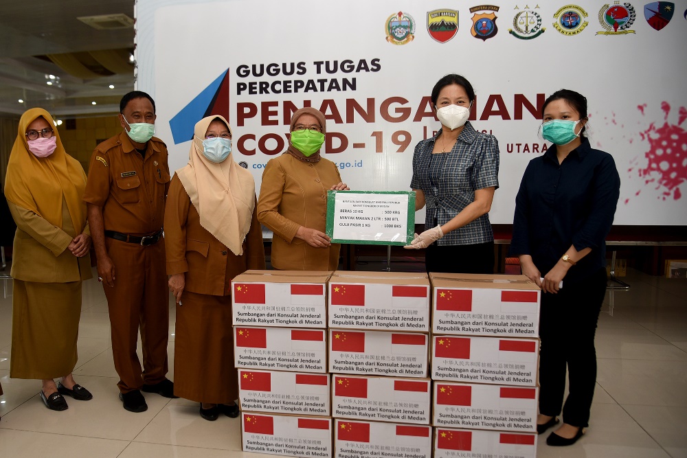 Sumut Terima Bantuan 500 Paket  Sembako dari Konjen Tiongkok