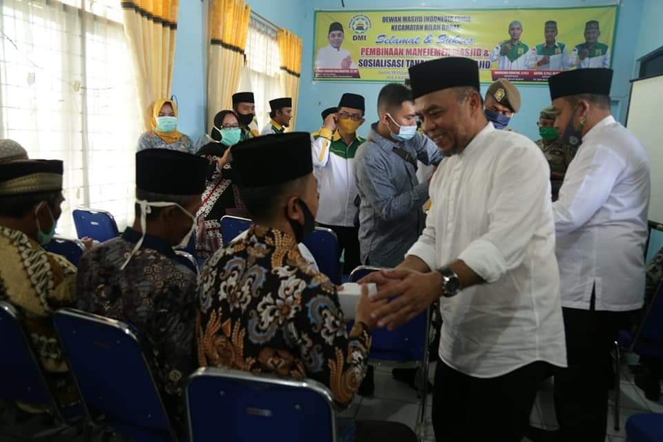 Bupati Labuhanbatu Hadiri Sosialisasi Kepengurusan Serifikat Tanah Wakaf Masjid di Bilah Barat.