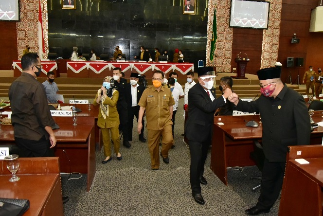 KUA-PPAS P-APBD 2020 Diteken Gubernur Edy Harapkan Mengakselerasi Pembangunan