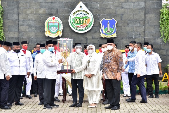 Kota Medan Juara Umum MTQ ke-37 Sumut di Tebing Tinggi, Gubsu : Segera Siapkan Kafilah untuk MTQ Tingkat Nasional