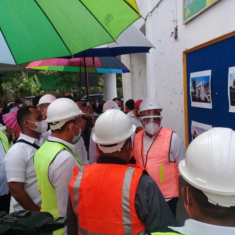 Revitalisasi Proyek SMA 2 Plus Rp 8,7 Miliar, Gubsu Edy : Proyek Tidak Bagus Saya Akan Komplain