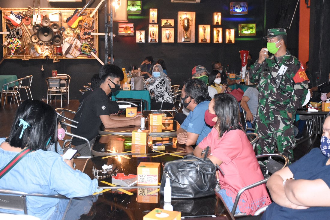 Langgar Protokol Kesehatan,Â   Pengunjung Retal Play Station  dan Warung Dibubarkan