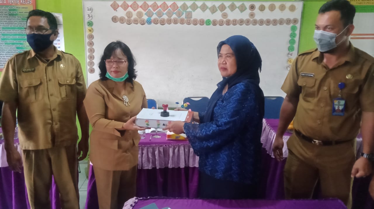 Dinas Pendidikan Deli Serdang laksanakan Sertijab Kepala Sekolah SDN 101921.