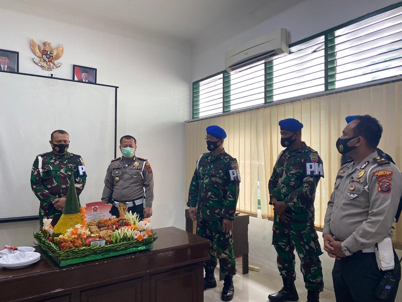 Kasat Lantas Polrestabes Medan Berikan Kejutan Denpom I/5 Medan