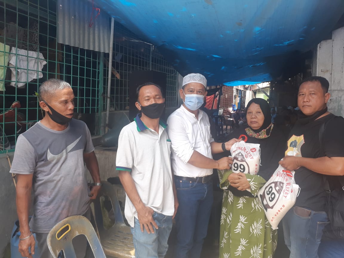 Ketua Pewarta Berikan Santunan Kepada Keluarga Almarhum Cahung