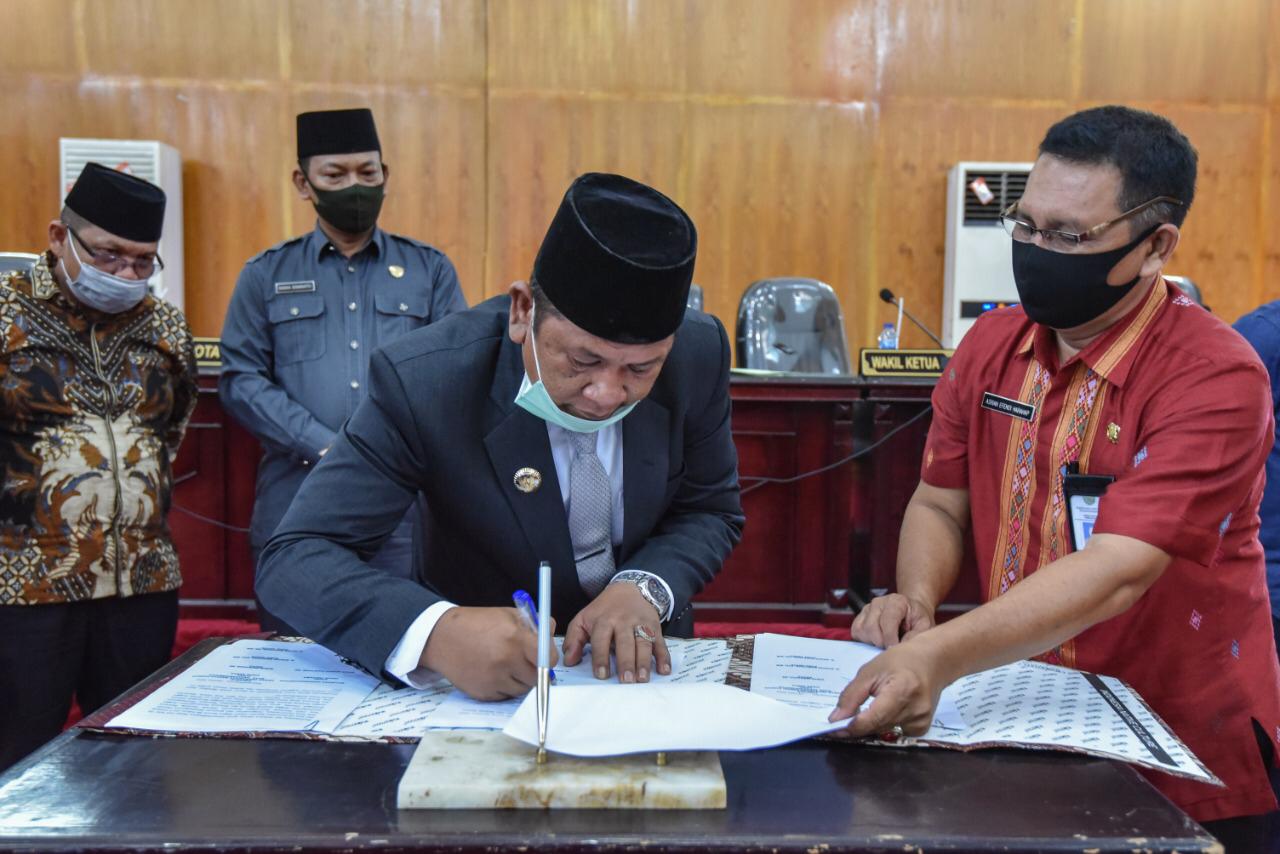 DPRD PSP Sahkan KUAPPAS,  Walikota Irsan Efendi Nasution : 