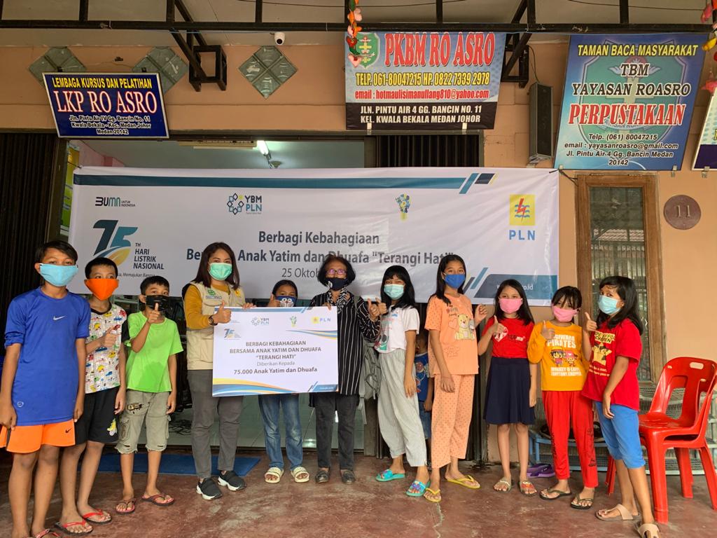 Berbagi Kebahagiaan, PLN Salurkan Bantuan Rp15 Miliar untuk 75.000 Anak Yatim dan Dhuafa