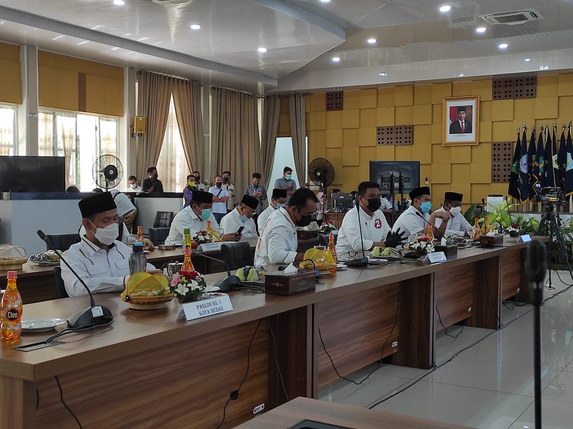 Berintegritas Dipanggil KPK, Bobby Lebih Awal, Akhyar Telat