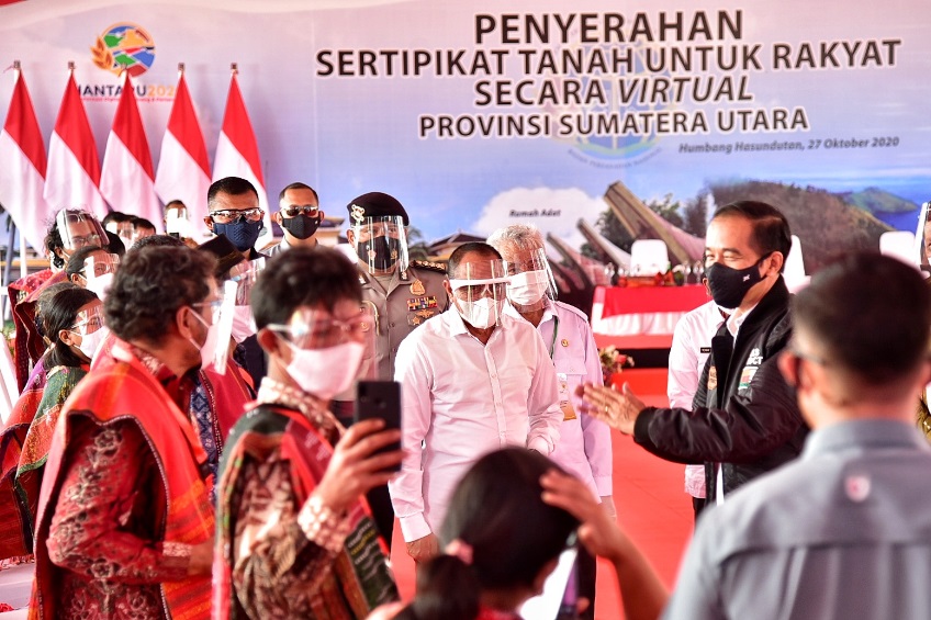 Presiden Serahkan 22 ribu Sertifikat Tanah di Humbahas Gubernur: Diwariskan, Jangan Diperjualbelikan