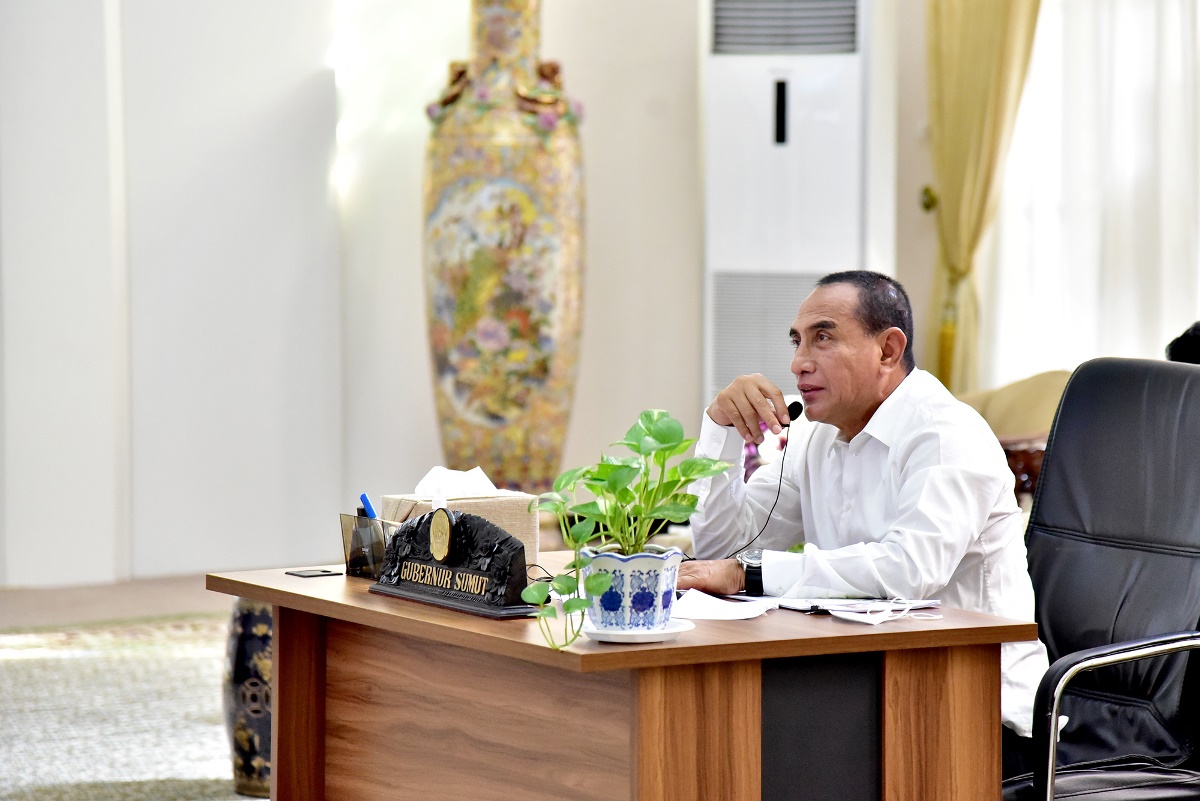 Buka 5th IPOS Forum  Gubernur Edy Ajak Optimalkan  Industri Sawit dengan Prinsip Berkelanjutan