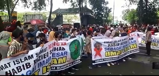 Lima Elemen Kembali Demo DPRDSU Tolak kedatangan HRS di Medan