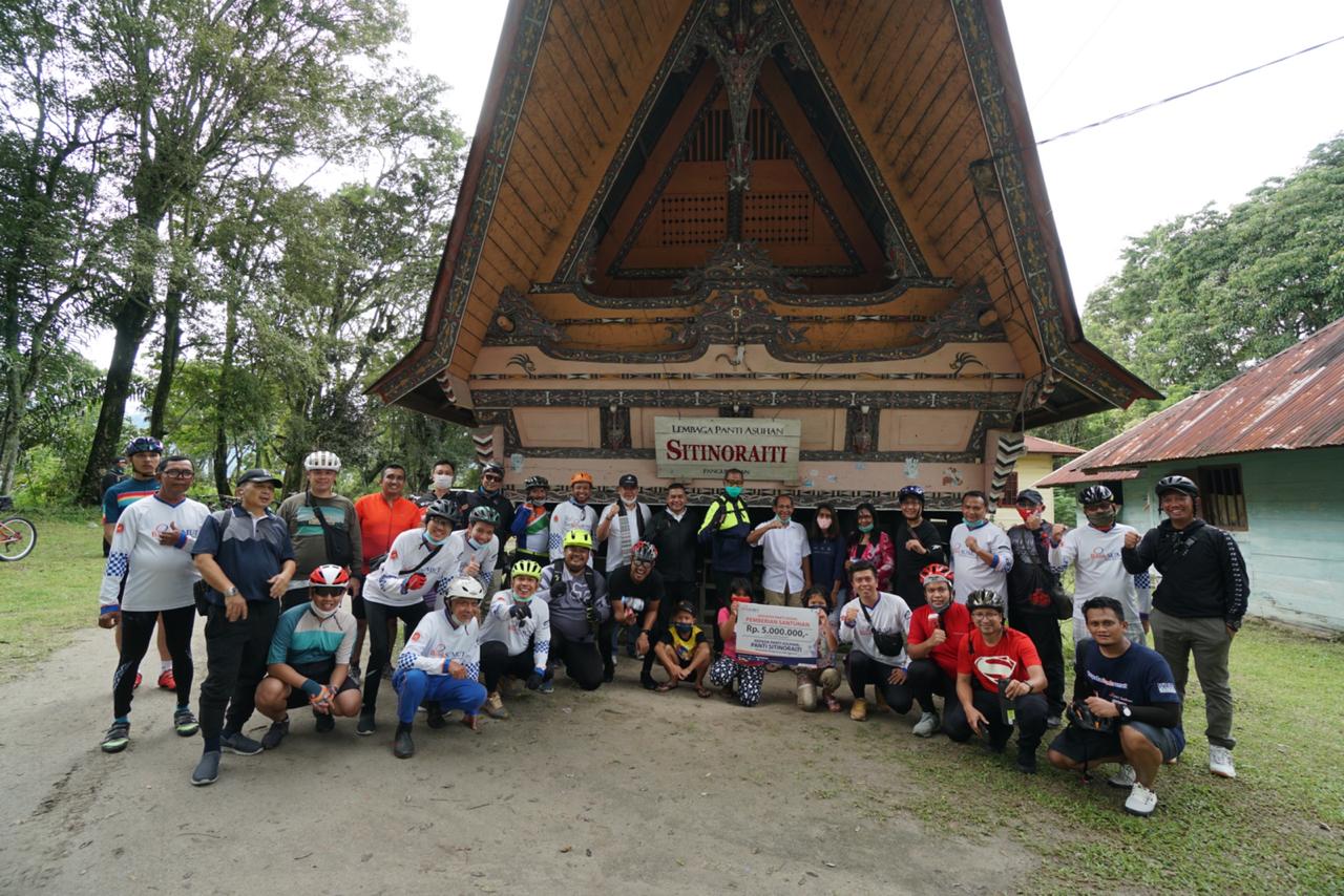 Bank Sumut Salurkan Bantuan ke Mesjid dan Panti Asuhan,  Jelajah Keindahan Samosir dengan Bersepeda