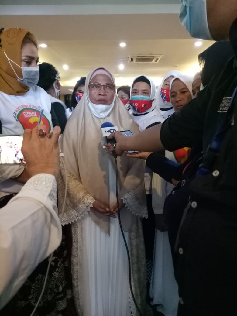 Bunda Indah Siap Pasang Badan untuk Menangkan Bobby - Aulia Rahman