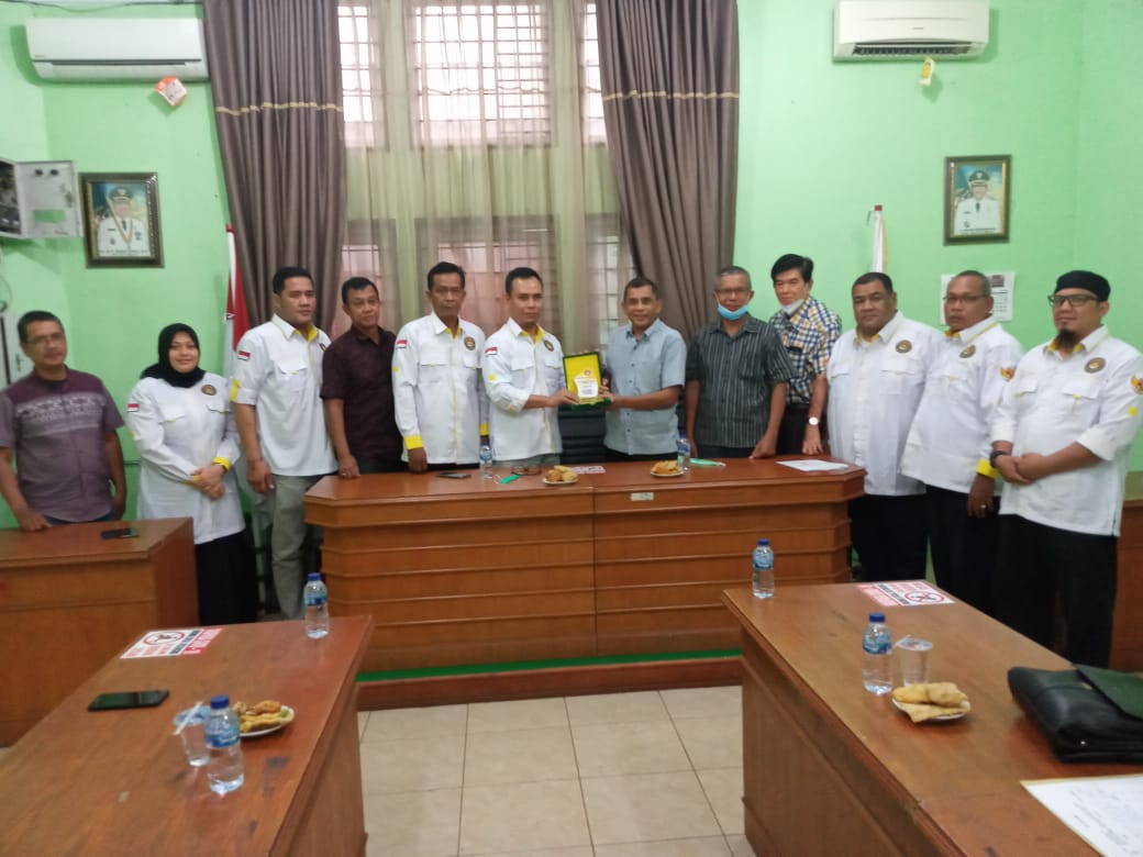 Ketua TI Medan Silahturahmi ke KONI, Taekwondo Medan Jadi Contoh Cabor Lain