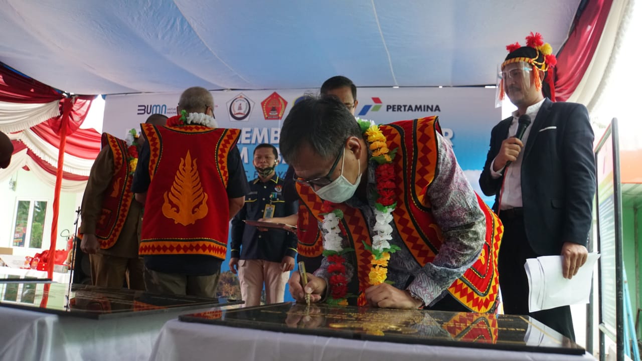 Hari Pahlawan, Pertamina Resmikan Tiga BBM Satu Harga di Nias