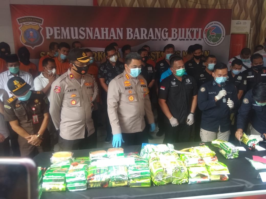 Polrestabes  Medan Musnahkan Baranh Bukti Narkoba
