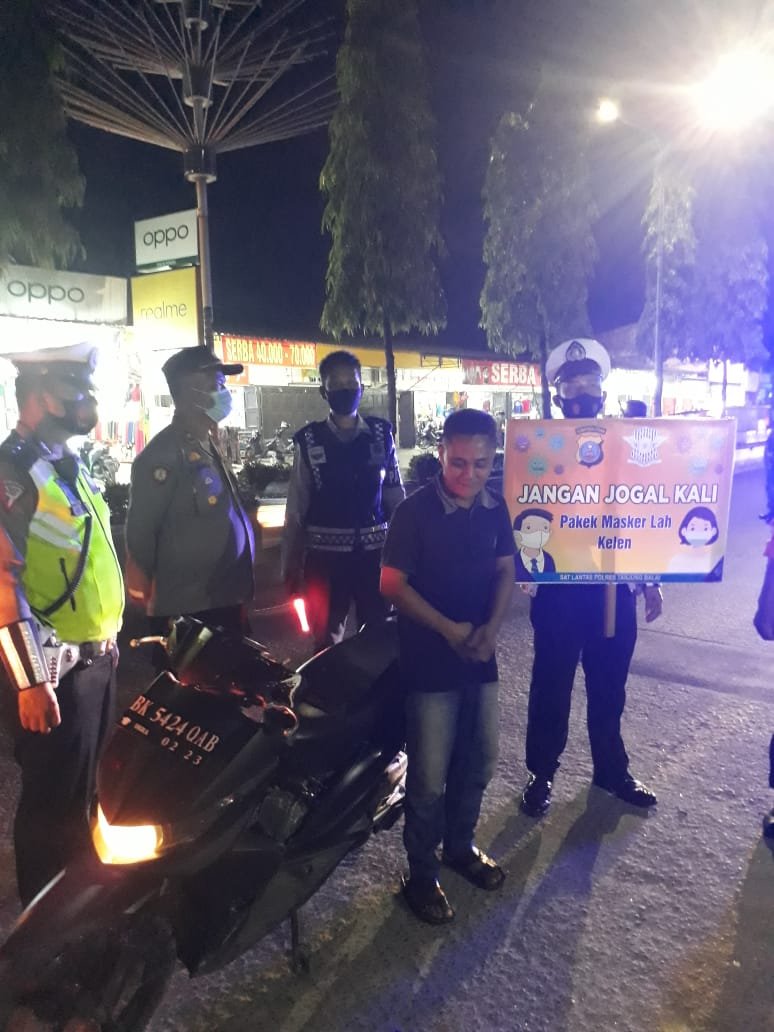 Ops Yustisi & Cipta Kondisi Pilkada 2020, Polres Tanjung Bersama TNI dan Pemko Kota Tanjung Balai Disiplinkan Masyarakat Patuhi Protkes