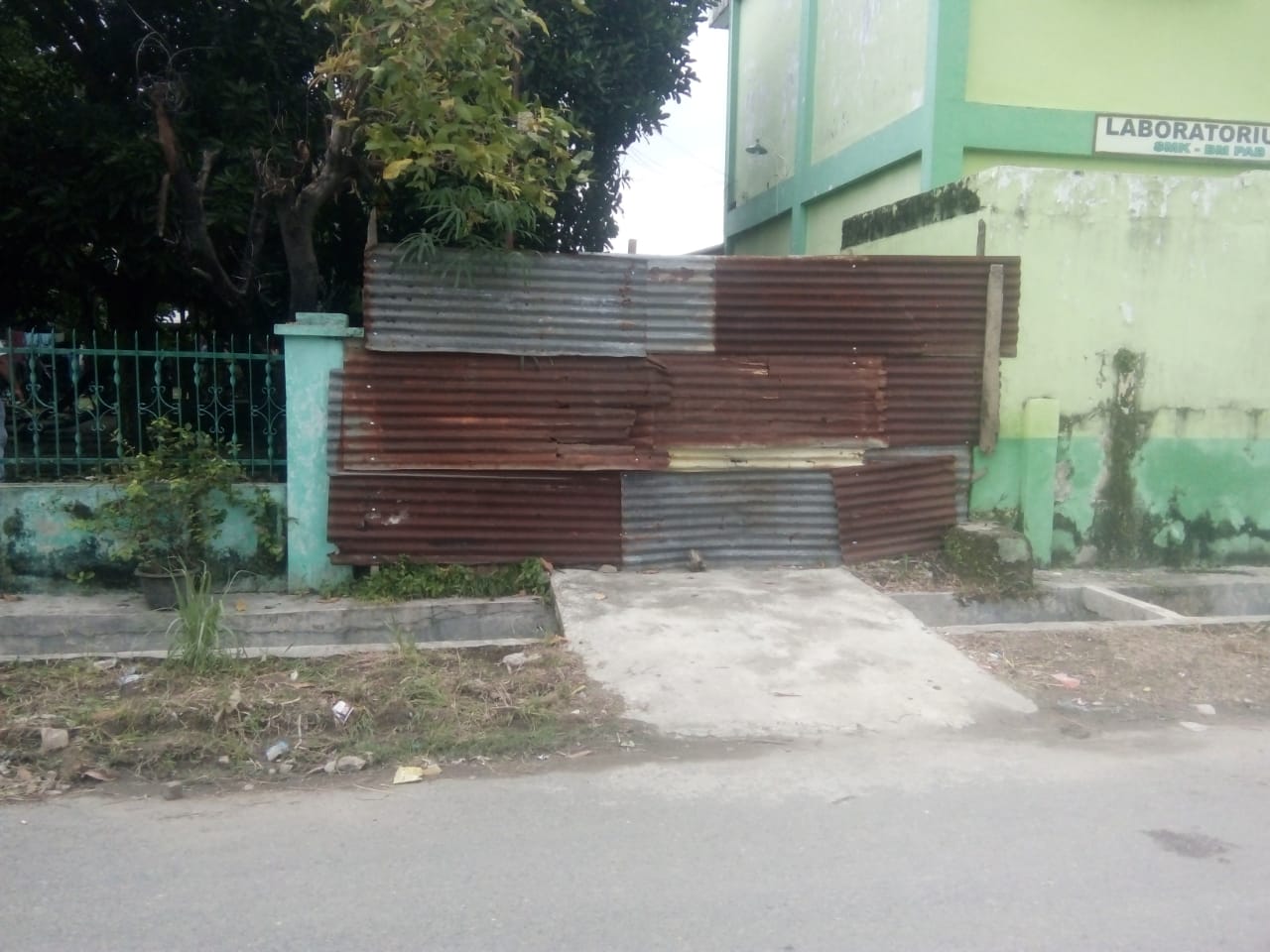 Akses Jalan Desa Ditutup Pengembang, Pemerintah  Bungkam