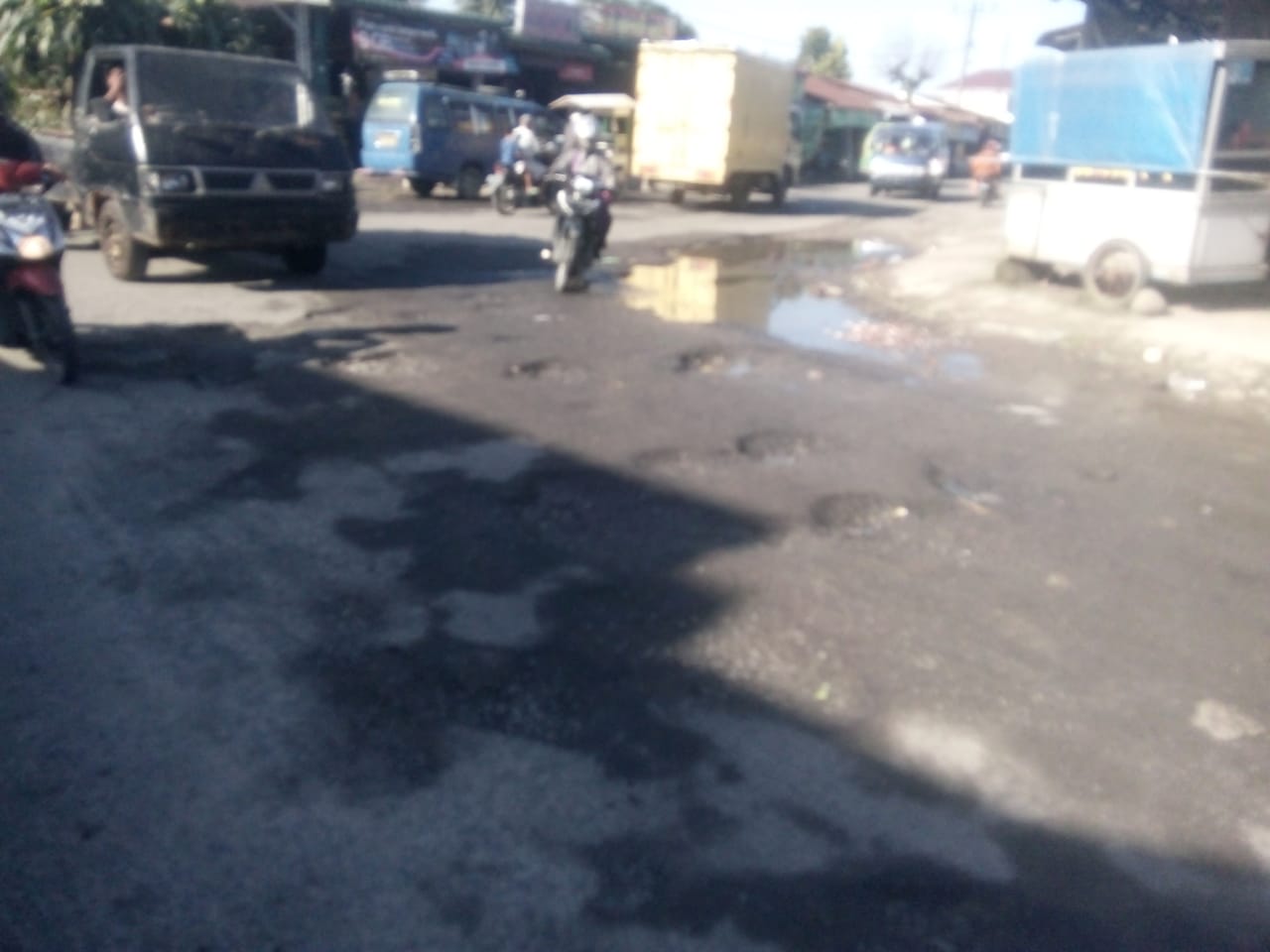 Tambal Sulam Jalan PUPR Deliserdang Diduga Asal Jadi