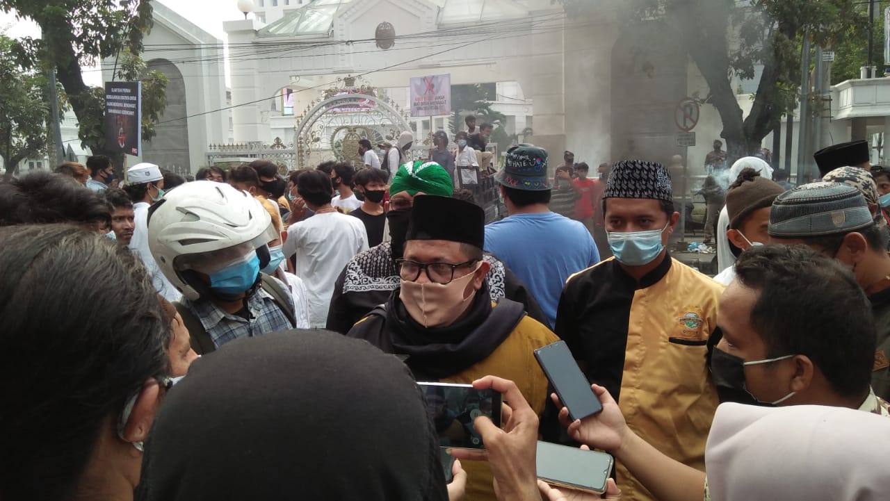 Demonstran Tolak HRS Datang ke Medan