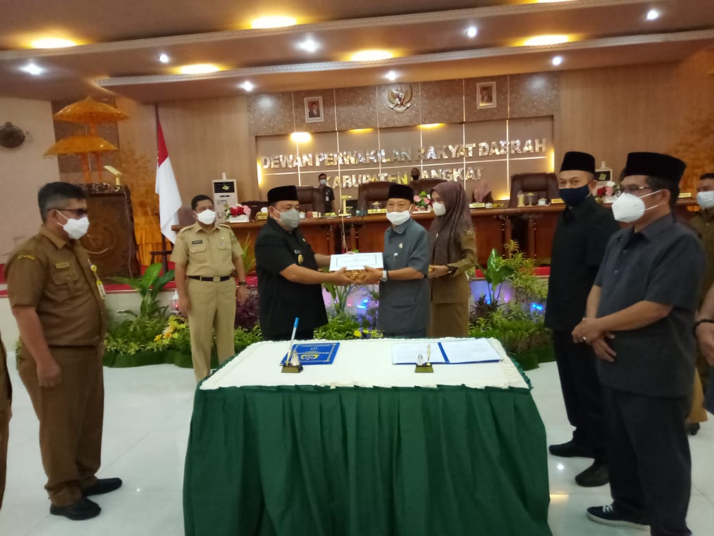 Bupati Langkat Sampaikan Nota Keuangan R APBD TA 2021 dan Sambut Audensi Panitia KORPRI