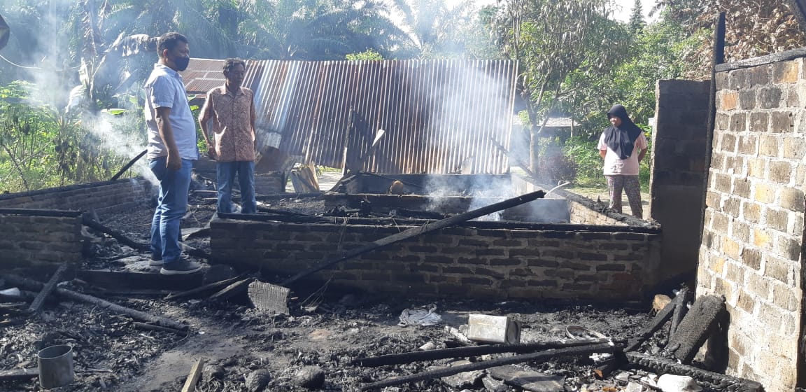 Rumah Slamet Ludes Dilalap Sijago Merah, Ini Penyebabnya
