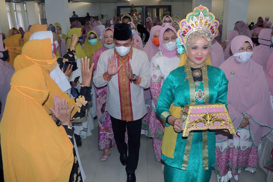 Milad I FAHMI UMMI Sumut,  Edy Rahmayadi Meminta Anggota Tetap Loyal