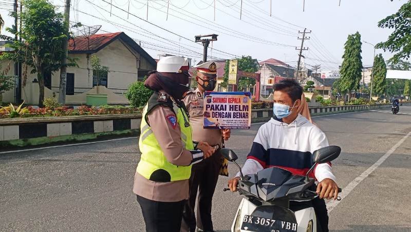 Satlantas Polres Tanjung Balai Berikan Edukasi Kepada Pengendara Tertib Berlalulintas
