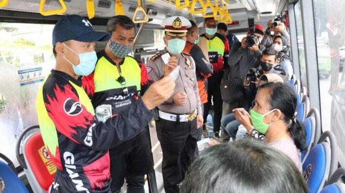 Pemko Medan Bagikan 5000 E-Money ke Warga, Permudah Masyarakat Naik Bus Trans Metro Deli