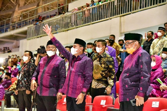 Hadiri Pembukaan MTQN XXVIII di Sumbar, Edy Rahmayadi : MTQ Momentum Lahirkan Generasi Pecinta Alquran