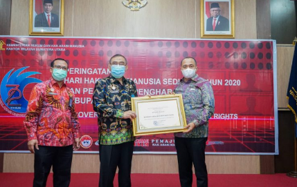 Peduli HAM, Pemkab Deli Serdang Terima Penghargaan dari Kemenkumham RI