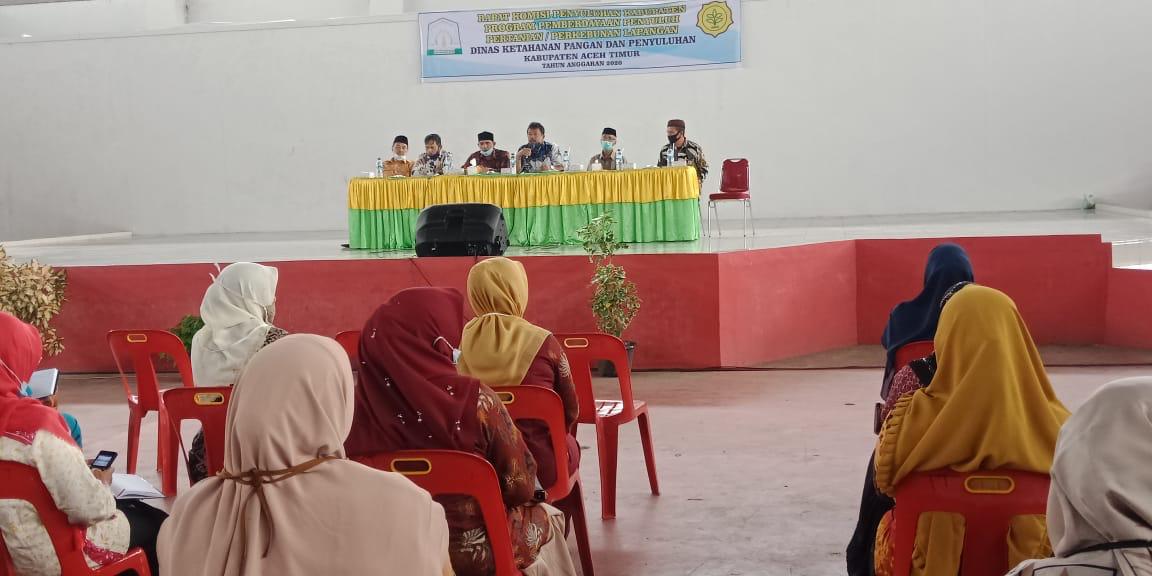 Asisten II Buka Rapat Komisi Penyuluh