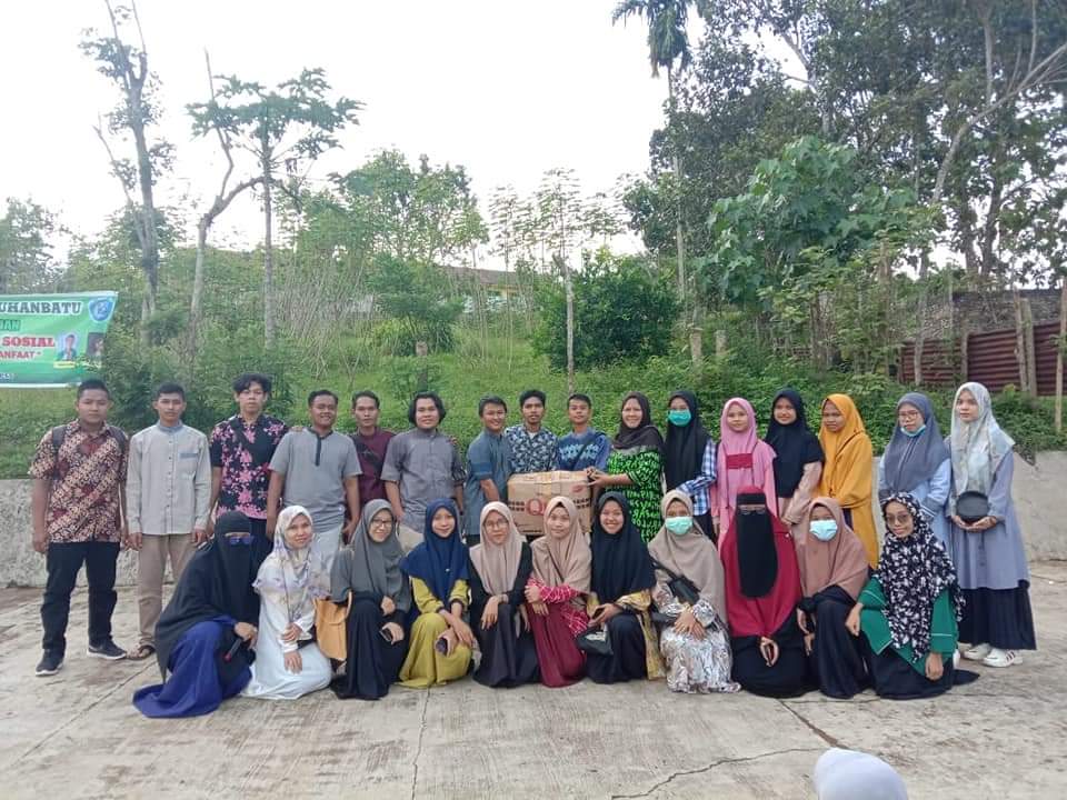Mahasiswa/i IMALAB Fakultas IAIN Padang Sidimpuan Gelar Bakti Sosial