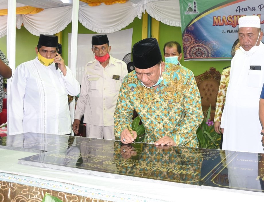 H Ashari Tambunan Meresmikan Masjid Al Barokah Di Desa Tanjung Morawa B