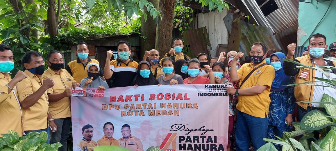 HUT Partai Hanura ke 14  DPC Partai Hanura Medan Bagi Sembako Warga