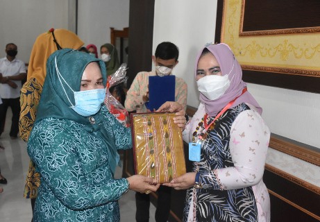 TP PKK PSP Study Banding di Langkat,Derliana Irsan : Untuk Bersilaturahmi dan Adopsi Program
