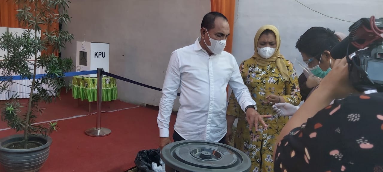 Gubsu Edy Jalan Kaki ke TPS 23 Medan Johor
