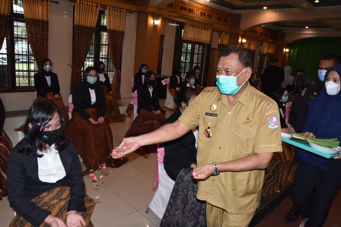 Bupati DS H Ashari Tambunan Hadiri Pelepasan 70 Tenaga Kesehatan Ke Jepang dan Arab