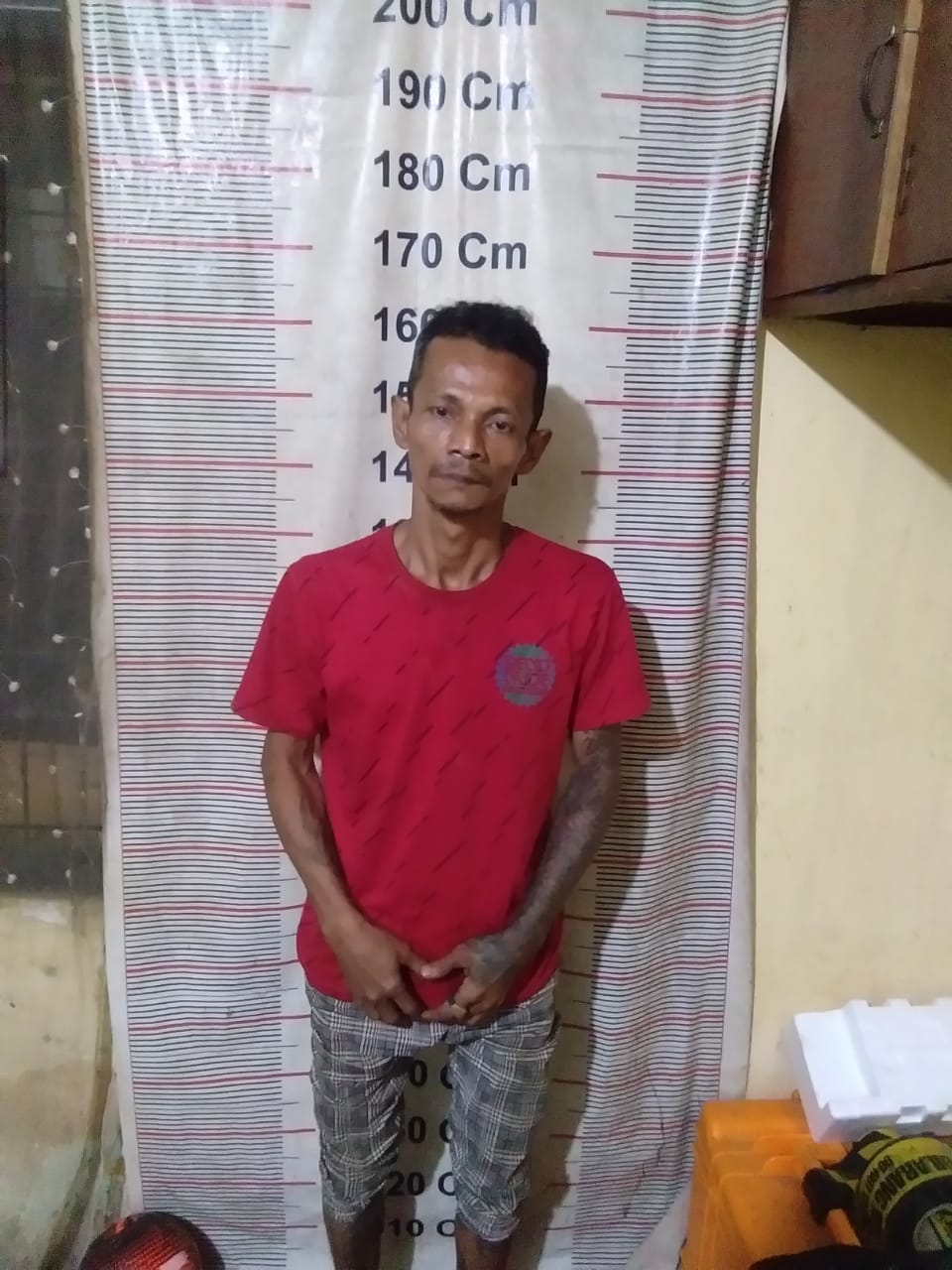Simpan Ganja Kering Dalam Bungkus Rokok,Kasan Pria Bertato Diamankan