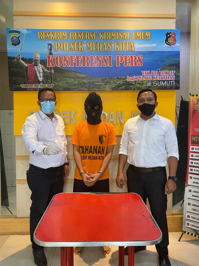 Polisi Nyamar Beli Sabu 